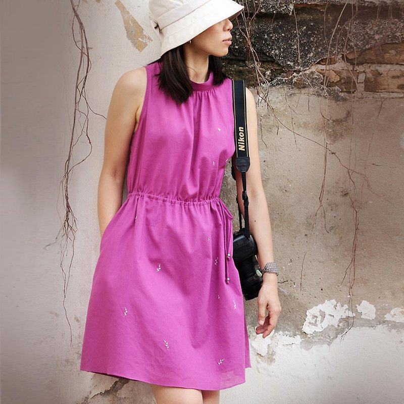 Cotton Hand Embroidered Midi Dress / Red Violet - 洋装/连衣裙 - 棉．麻 紫色