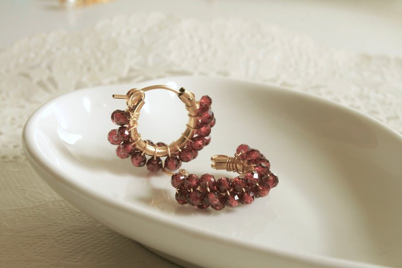石榴石耳环 可改夹式 轻珠宝 钻切闪光 手工绕线 ~繁星的祝福 - 耳环/耳夹 - 宝石 红色