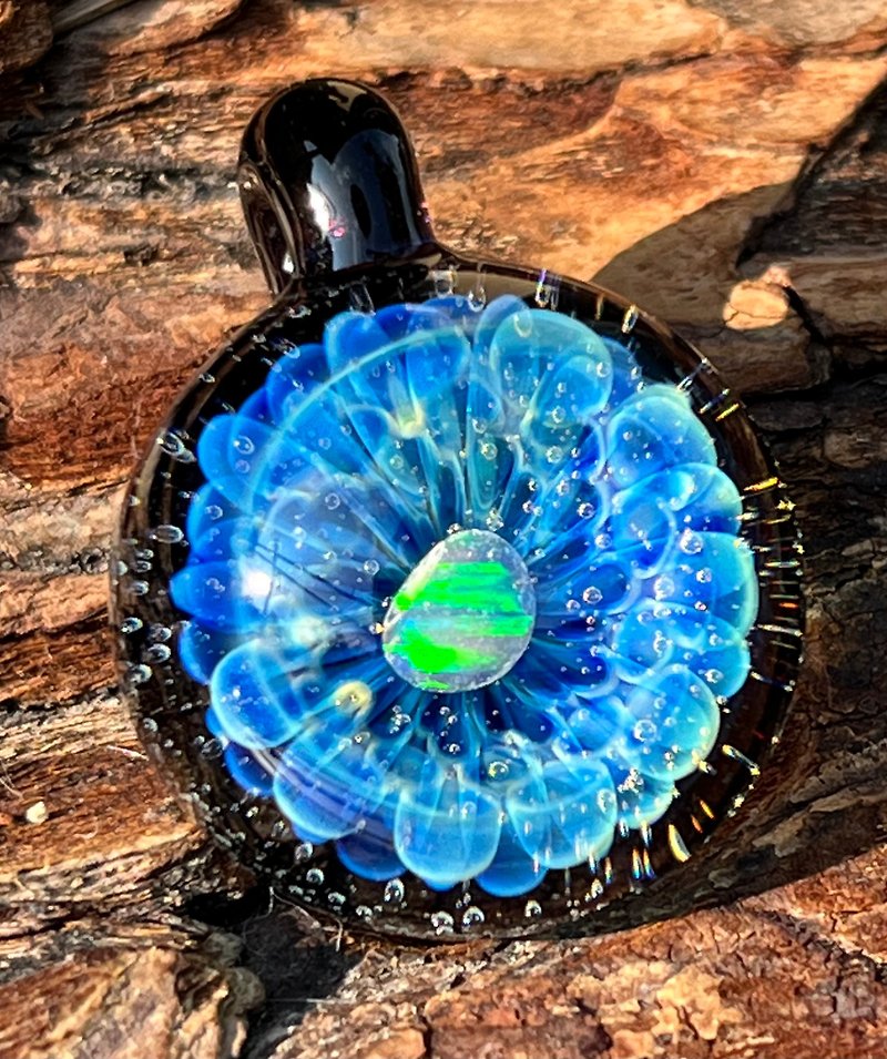boroccus opal & solid geometry inside out 硼硅酸盐玻璃吊坠 - 项链 - 玻璃 蓝色