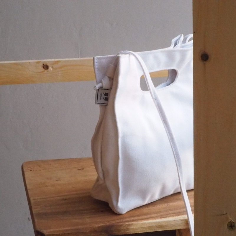 WHITE BOX BAG - 后背包/双肩包 - 棉．麻 白色