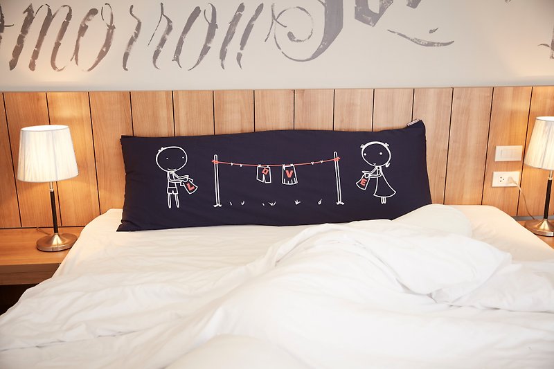 "Hang with love" Body Pillow Case: 010 - 枕头/抱枕 - 棉．麻 蓝色