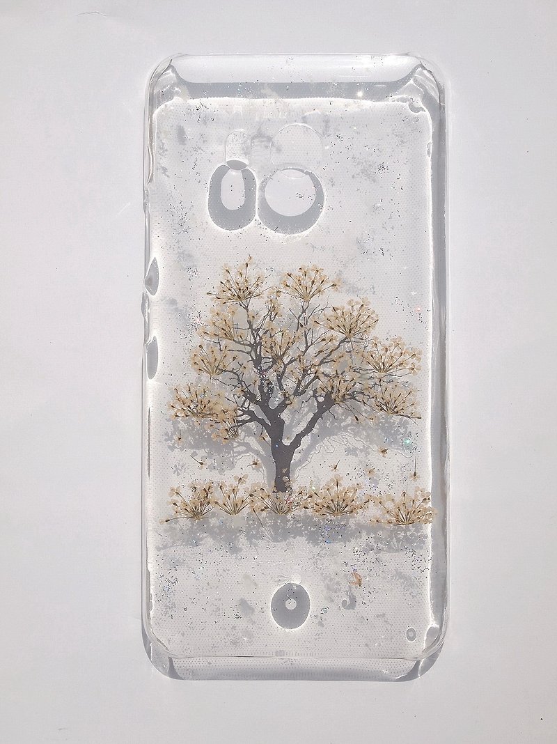 Anny's workshop手作押花手机保护壳，适用于HTC 11，冬日 (现货) - 手机壳/手机套 - 塑料 白色