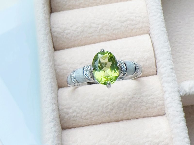 天然橄榄石 纯银戒指 手工珐琅 质感时尚 璀璨火光 8月生日石 - 戒指 - 纯银 绿色