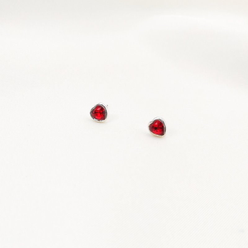红色爱心纯银耳环 - 耳环/耳夹 - 纯银 红色