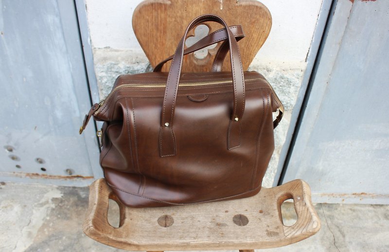 B122[Vintage皮包](意大利制)咖啡色手提大方包 - 手提包/手提袋 - 真皮 咖啡色