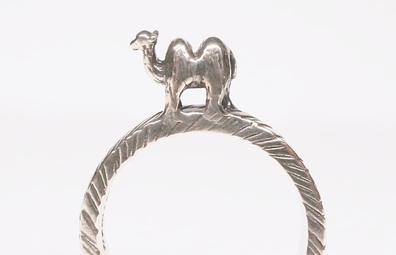 二毛银【动物系列─指上风景骆驼-戒指】银 - 戒指 - 银 银色