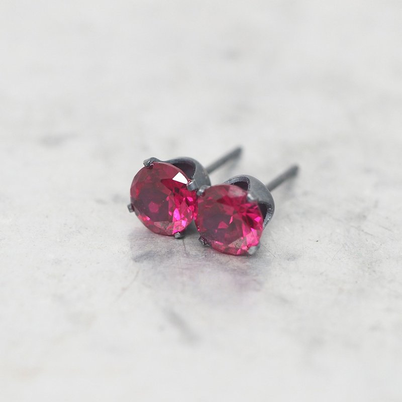 Red Ruby Black Stud Earrings - Black Sterling Silver - 6mm Round - 耳环/耳夹 - 其他金属 红色