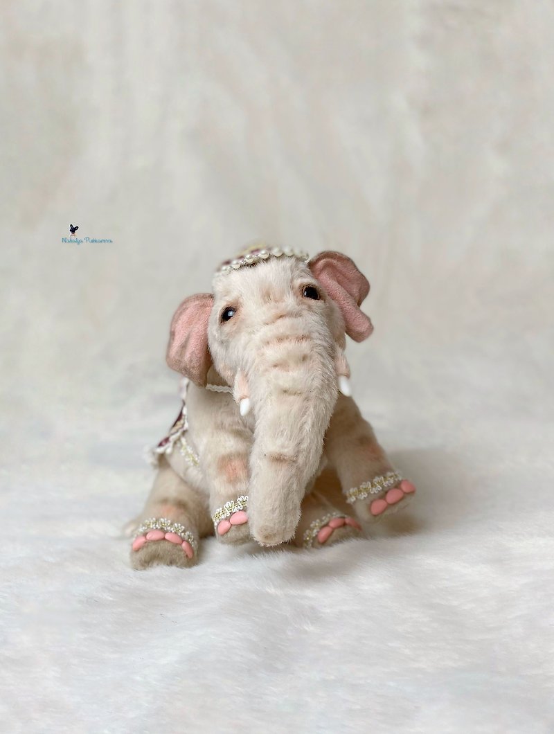 灰色大象逼真的玩具 - 玩偶/公仔 - 羊毛 粉红色