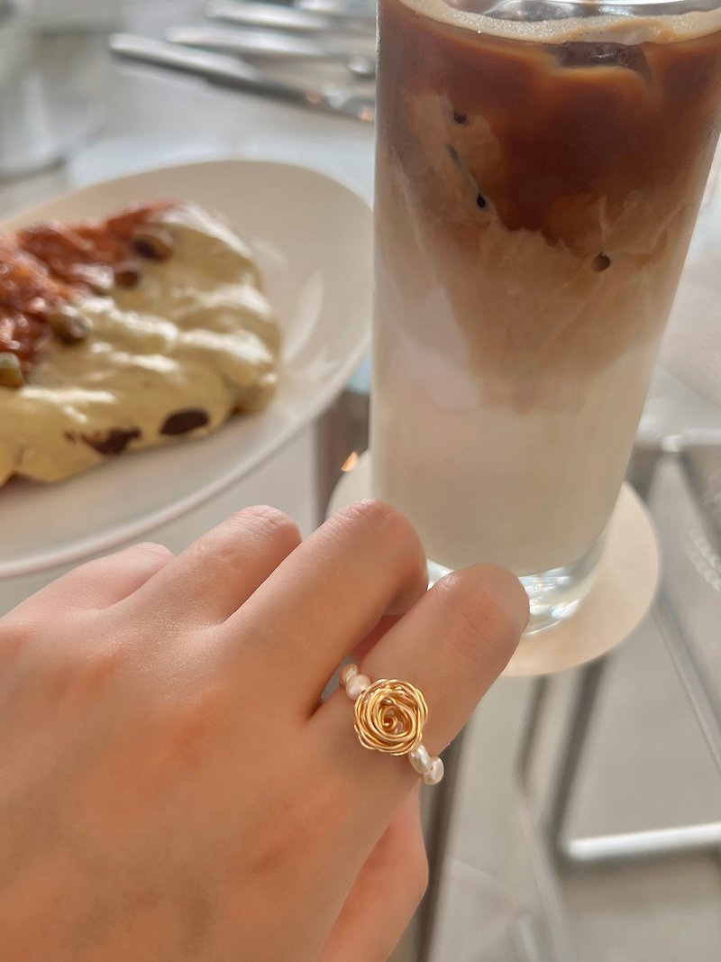 14K浪漫玫瑰金丝线手工缠绕巴洛克珍珠手作戒指 | 情人节生日礼物 - 戒指 - 珍珠 金色