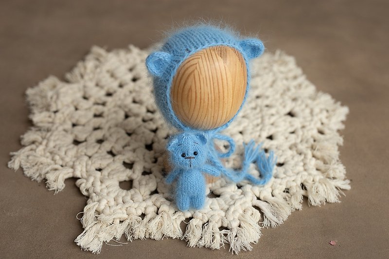 带有新生儿玩具的熊帽是新生儿的完美服装 - 婴儿饰品 - 其他材质 蓝色