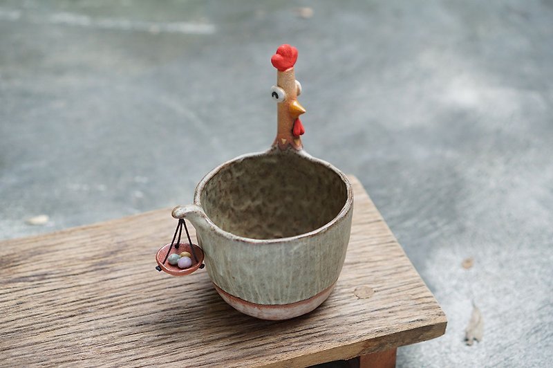 Chicken ceramic plant pot , cactus ,bonsai , handmade ceramic - 植栽/盆栽 - 陶 卡其色