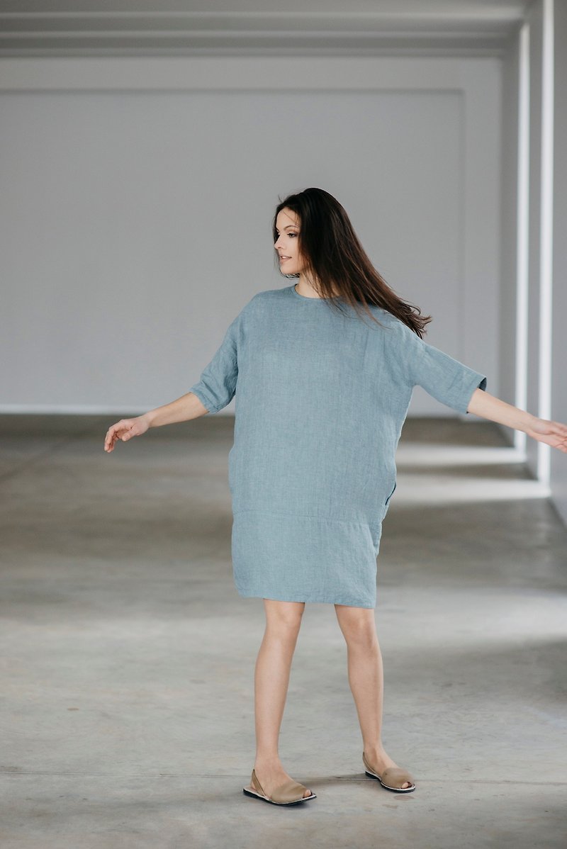 Linen Dress With Back Buttons Motumo 15S5 - 洋装/连衣裙 - 亚麻 多色