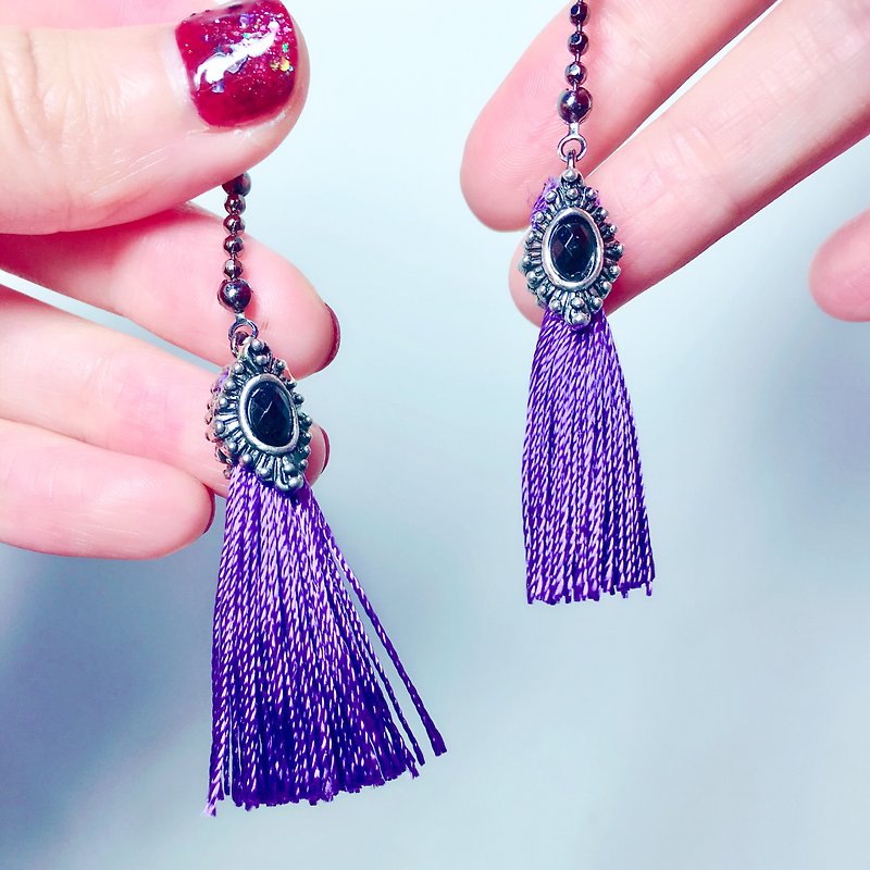 紫色流苏耳环（抗敏耳针） - 耳环/耳夹 - 棉．麻 紫色