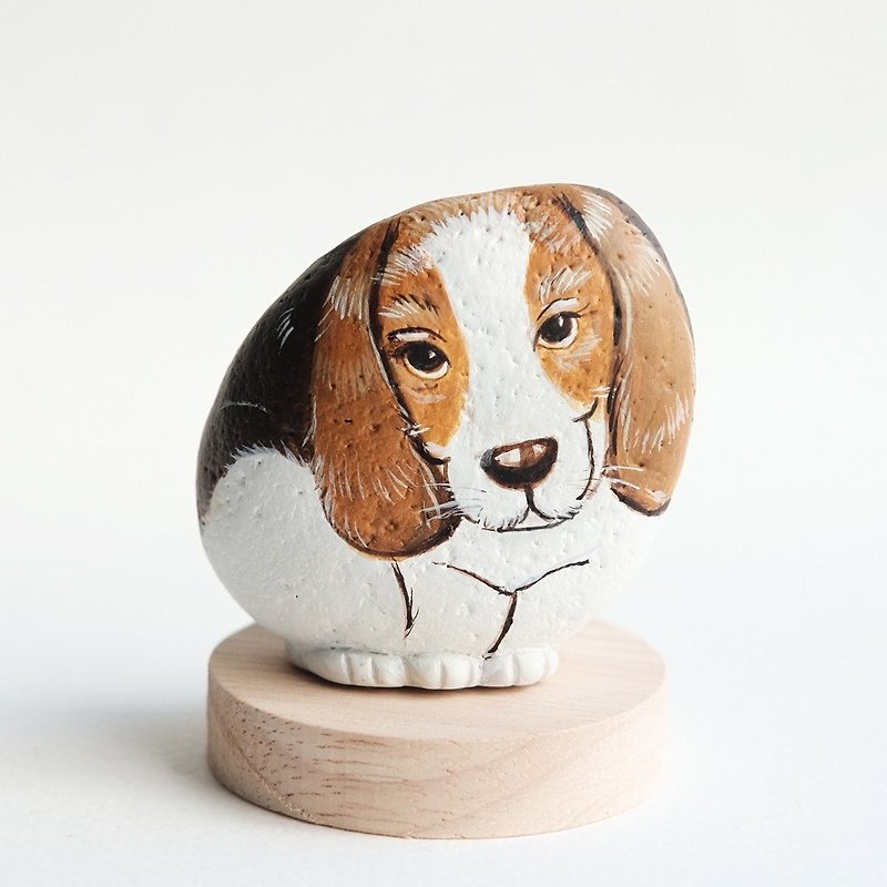 Beagle dog stone painting handmade gift. - 摆饰 - 石头 咖啡色