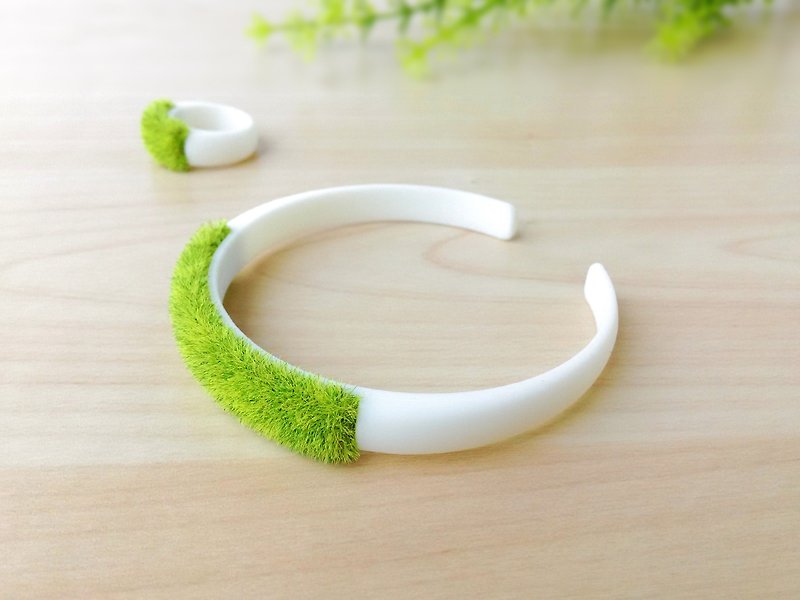 Green miniature planter bracelet, grass bracelet, Kawaii bracelet - 手链/手环 - 塑料 绿色