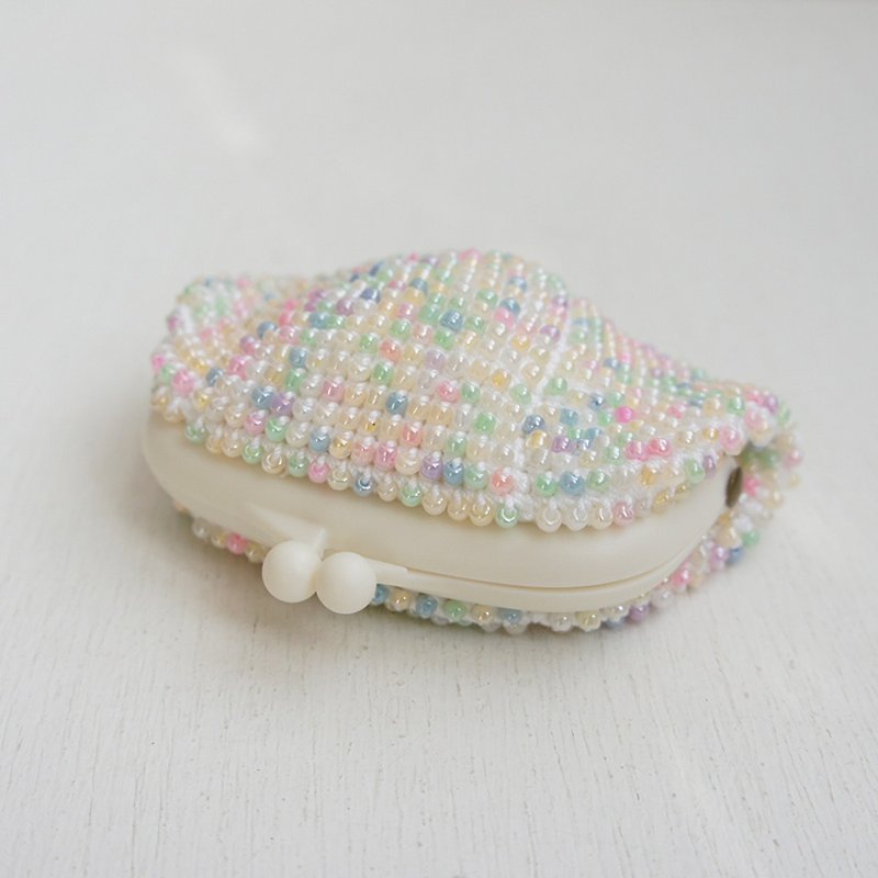 Ba-ba handmade Beads crochet coinpurse No.1149 - 皮夹/钱包 - 其他材质 白色