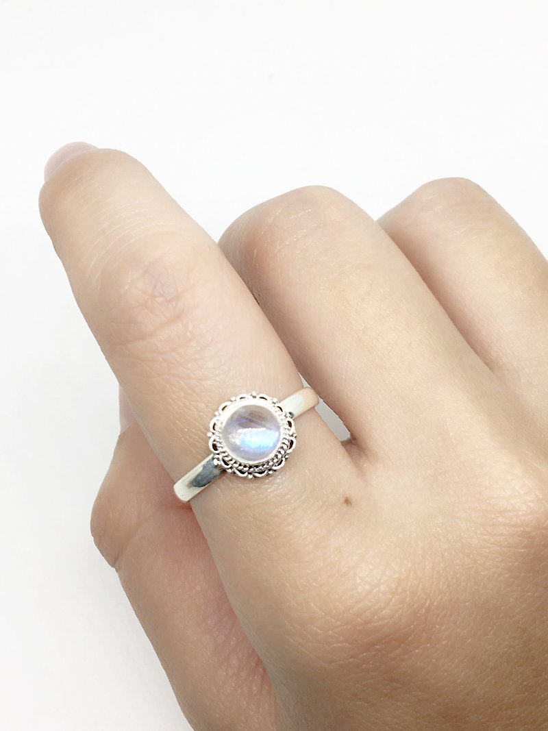 月光石925纯银蕾丝花边戒指 尼泊尔手工镶嵌制作(款式3) - 戒指 - 宝石 蓝色