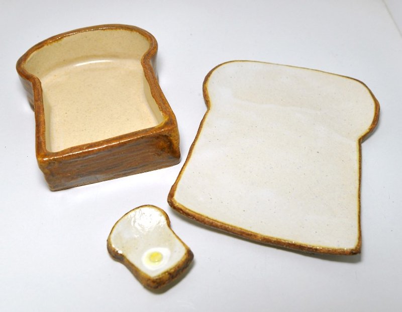食パンの皿３点セット（ココット、小皿、箸置き） - 花瓶/陶器 - 陶 白色