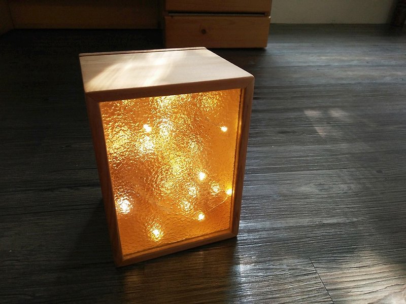 台湾桧木气氛灯座(电池款灯串,方便到处摆放) - 灯具/灯饰 - 木头 咖啡色
