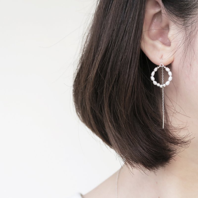 925纯银 珍珠花圈 耳环 耳夹 一对 免费送礼包装 - 耳环/耳夹 - 纯银 白色