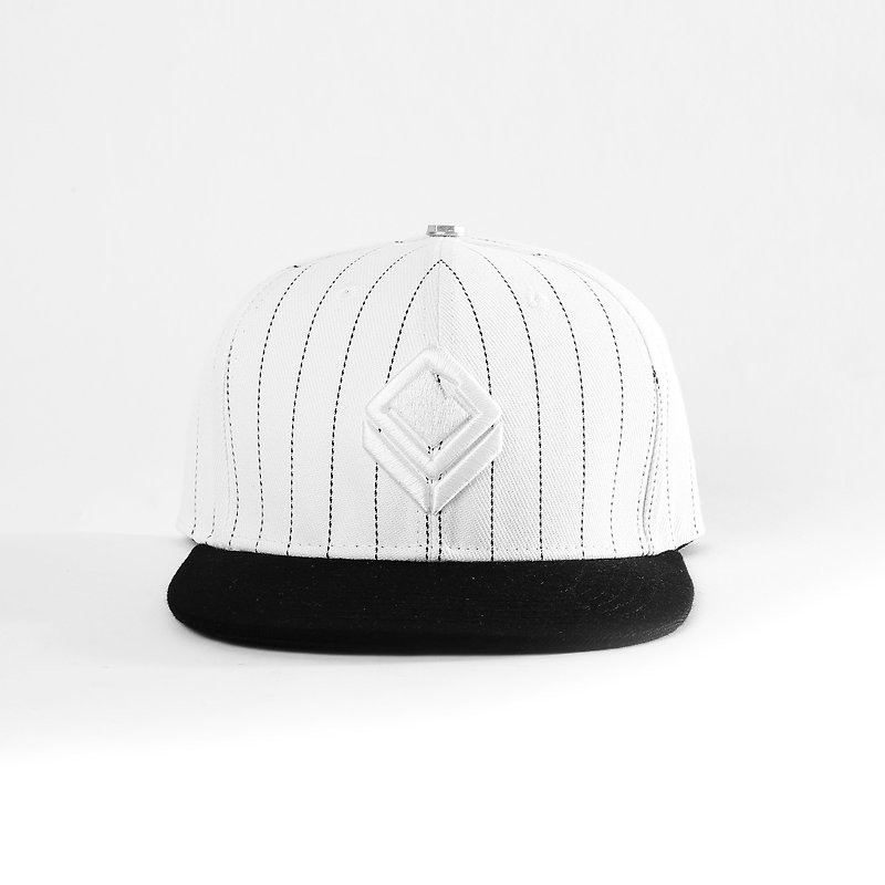 2016 RITE Logo品牌独创｜经典棒球帽(白条纹) - 帽子 - 防水材质 白色