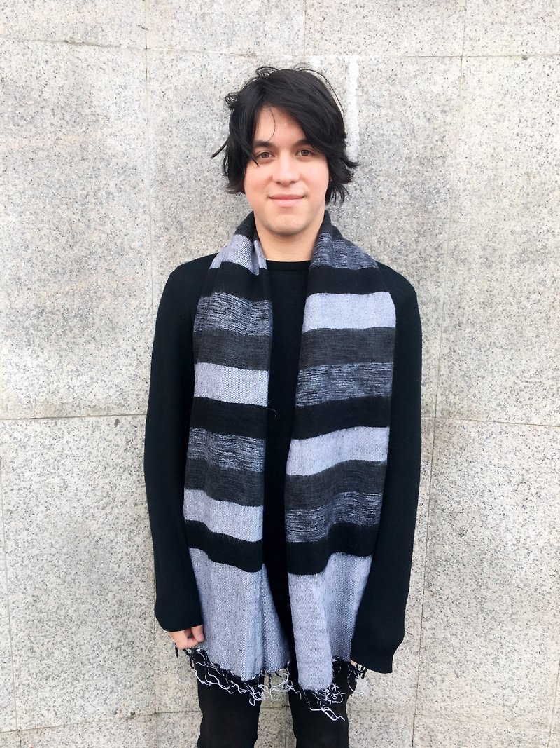 尼泊尔手工厚织氂牛毯 披肩围巾-黑白灰条纹配色 - 丝巾 - 其他材质 黑色