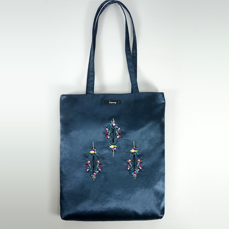 humming-吊灯花 Embroidery Bag  刺绣托特包-宝石蓝  | - 侧背包/斜挎包 - 绣线 蓝色
