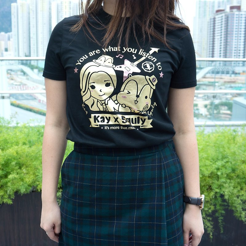 Kay x Squly 特别版 T恤（金色） - 中性连帽卫衣/T 恤 - 其他材质 黑色