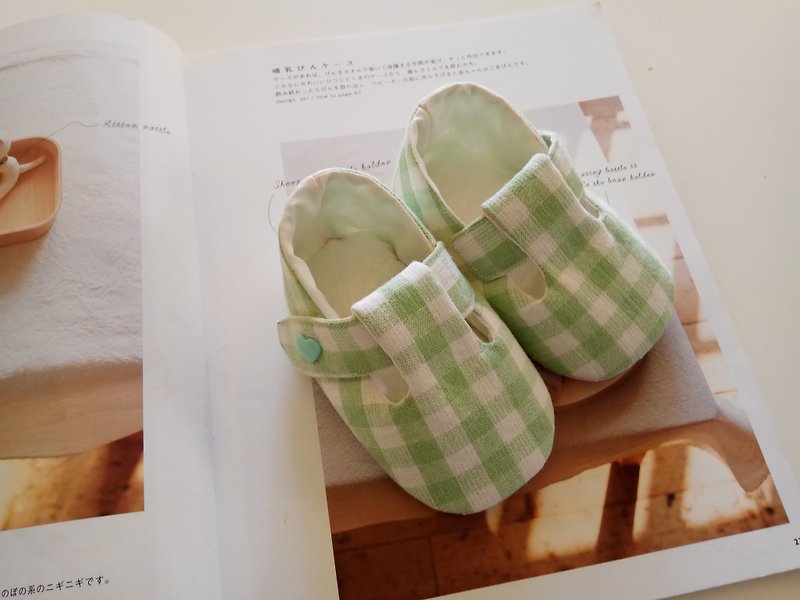 <绿格>弥月礼物 婴儿鞋 宝宝鞋 - 童装鞋 - 棉．麻 绿色