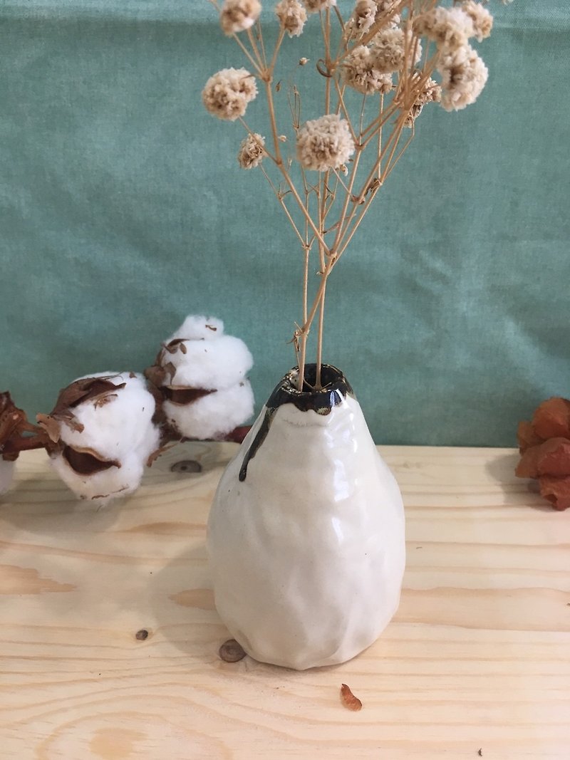 手捏-小花器(咖啡白) - 花瓶/陶器 - 陶 咖啡色