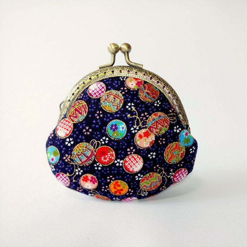 【小宇宙】口金包 零钱包 手拿包 圣诞交换礼物 新年礼物 - 手拿包 - 棉．麻 紫色