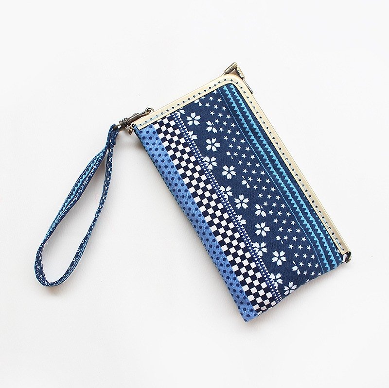 日系元素口金钩环手机袋/收纳袋 - 其他 - 棉．麻 蓝色