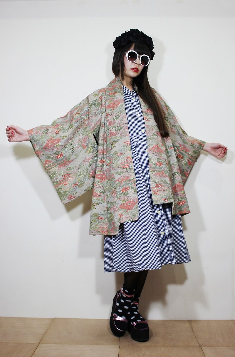 F2096[日本制和服](Vintage)嫩绿粉橘色日式山水点点画日本和服羽织（はおり） - 女装休闲/机能外套 - 棉．麻 绿色