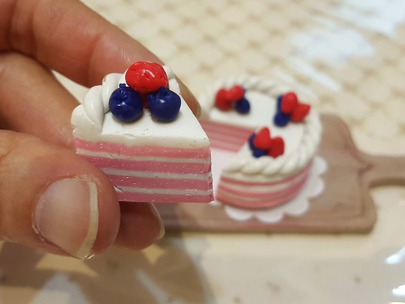 12月软陶手作课程 : 吃一口草莓蛋糕 + 俏皮马卡龙小猪 - 陶艺 - 其他材质 