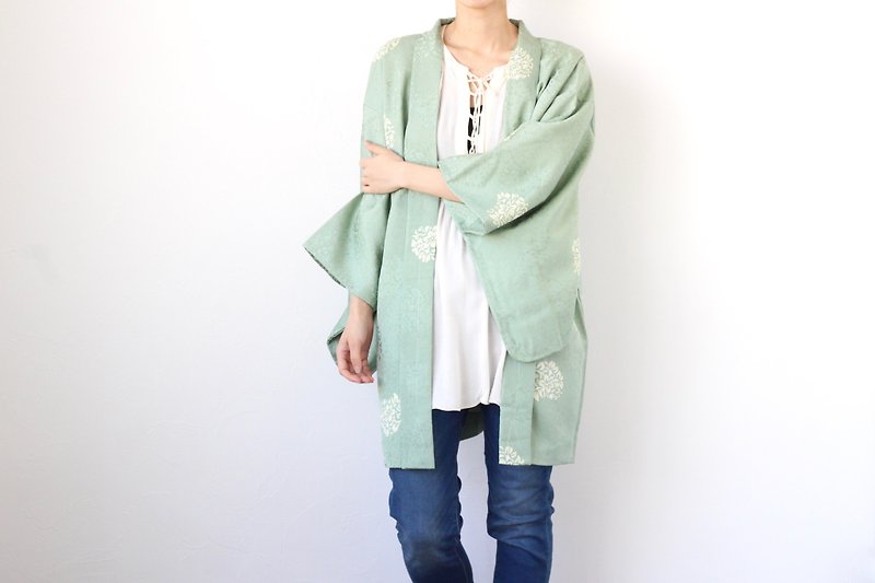 light green kimono, EXCELLENT VINTAGE, Japanese clothing /4208 - 女装休闲/机能外套 - 丝．绢 绿色