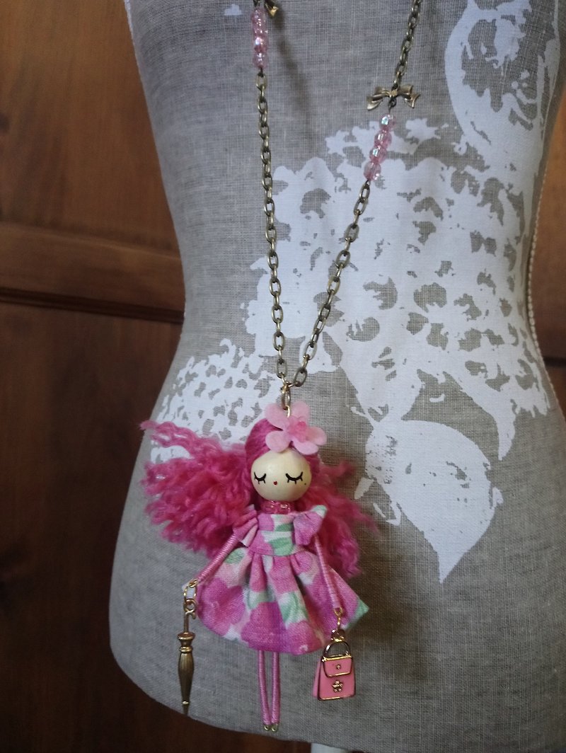 Ballerina doll necklace - 项链 - 木头 粉红色