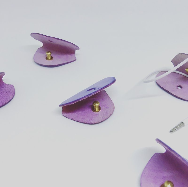 冬季限定色 - 薰衣紫皮革卷线器 实用小道具 - 卷线器/电线收纳 - 真皮 