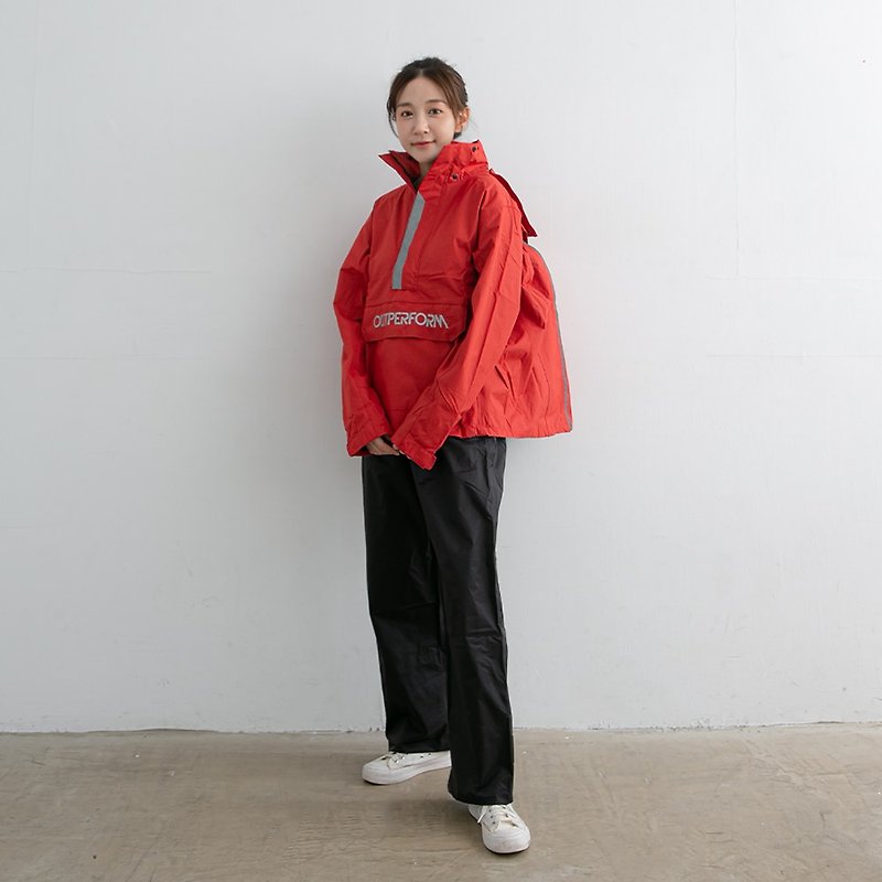 背客 Packerism 套式背包款冲锋雨衣搭配尼龙黑雨裤-绯红 - 雨伞/雨衣 - 防水材质 红色