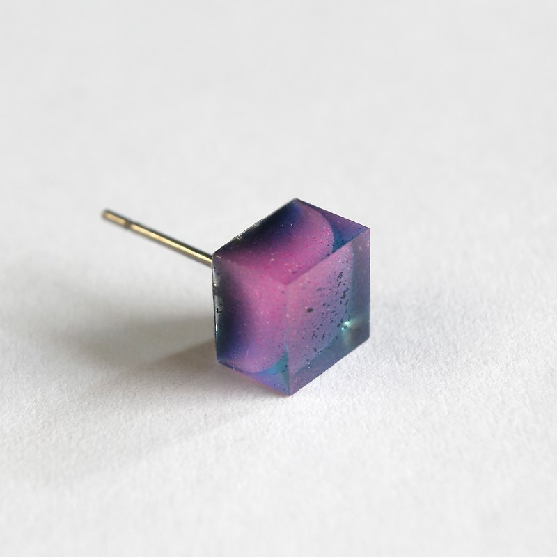 大理花 / 树脂耳环 - 单只 / 方形 渐层 葡萄紫 - 耳环/耳夹 - 树脂 紫色