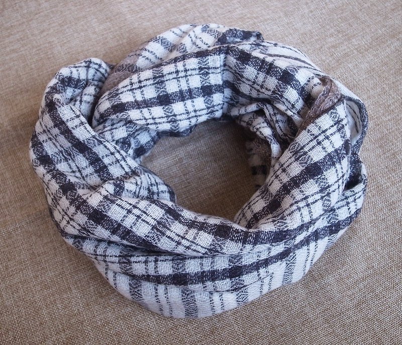 喀什米尔羊毛围巾/披肩Hand made in Nepal 粗细格纹_灰 - 围巾/披肩 - 羊毛 灰色