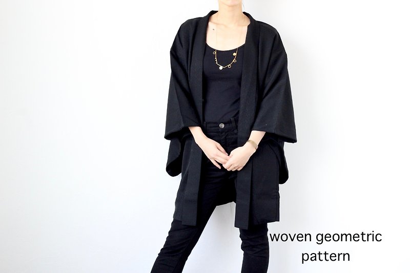 Geometric Haori, kimono black /4155 - 女装休闲/机能外套 - 丝．绢 黑色