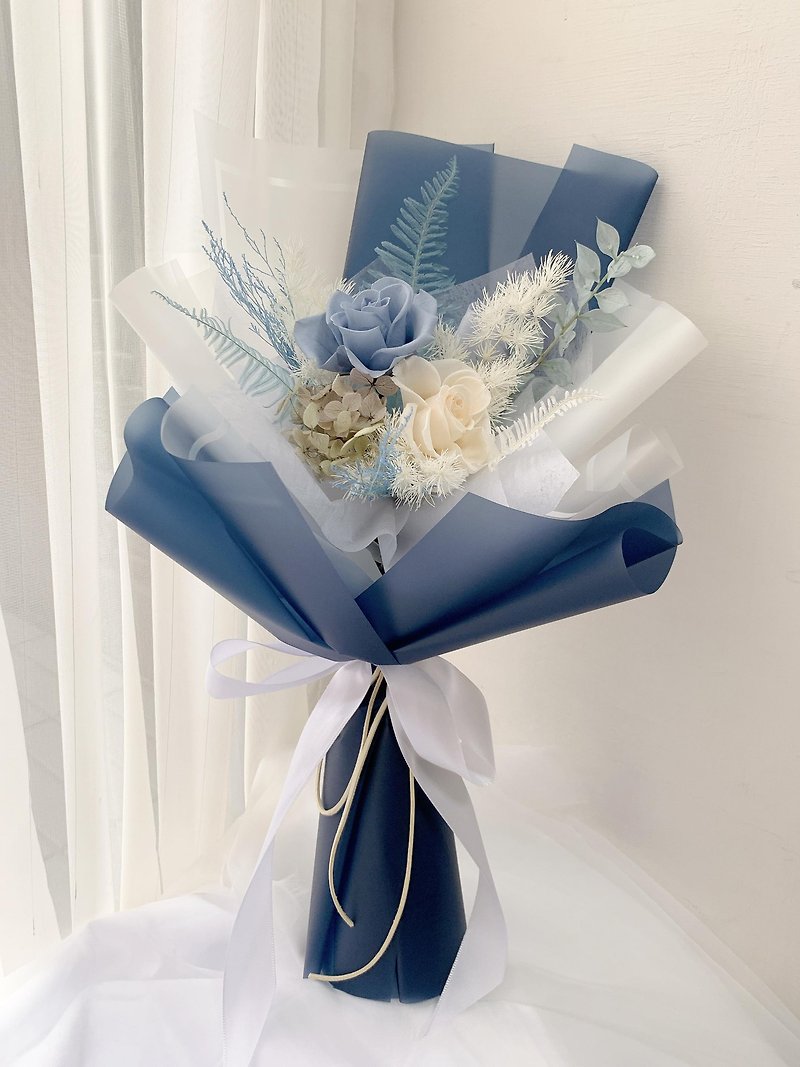 永生花花束--蓝色星空 (附赠提袋、灯串) - 干燥花/捧花 - 植物．花 蓝色