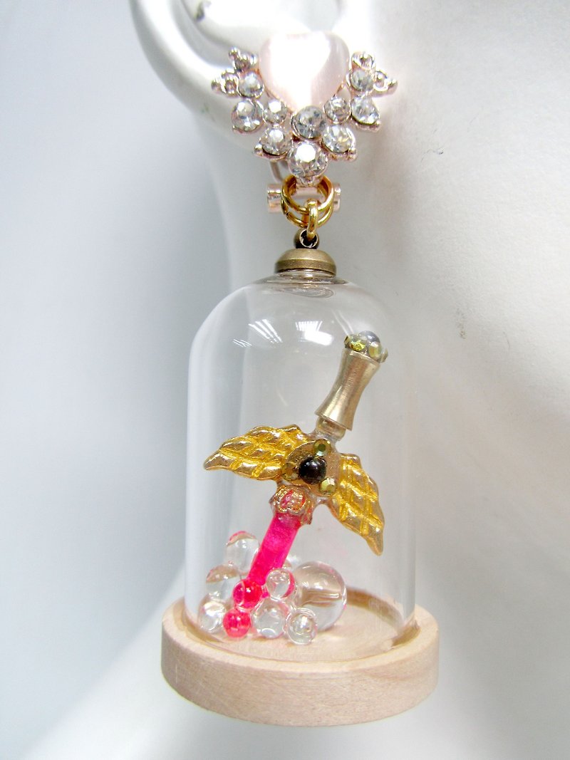 TIMBEE LO 金色勇者神剑玻璃瓶耳环 单只 可订制其他细节 - 耳环/耳夹 - 玻璃 金色