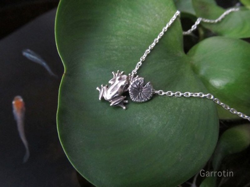 小さなカエルと蓮の葉のペンダント - 项链 - 纯银 