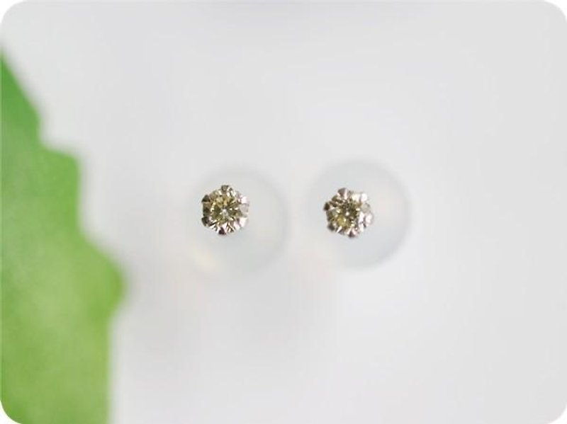 永遠不変　天然ダイヤモンドのプラチナスタッドピアス　4月の誕生石 - 耳环/耳夹 - 宝石 