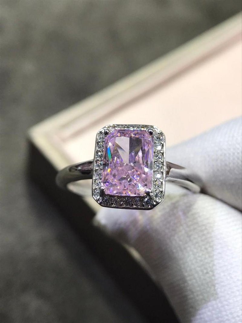 Pink Moissanite Ring, Pink Moissanite Engagement Ring, Cushion Cut Moissanite - 戒指 - 其他金属 银色