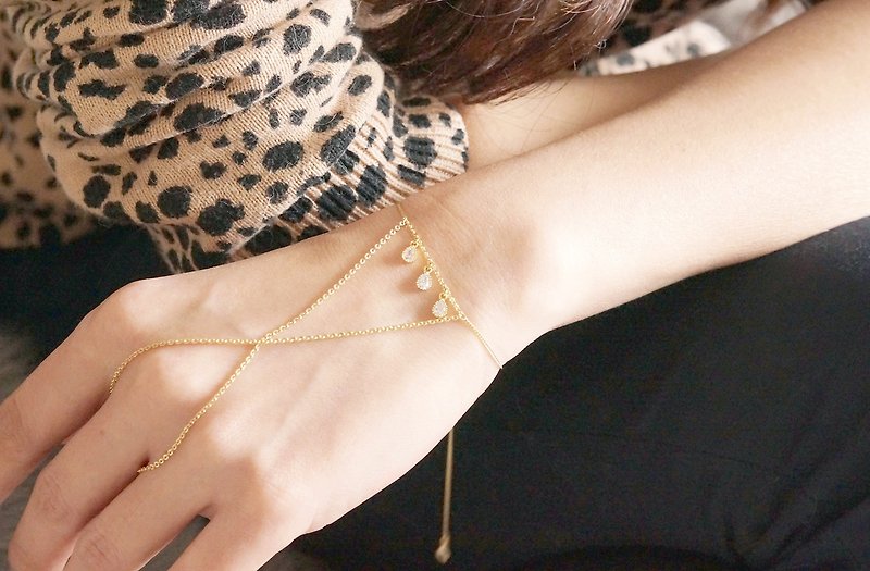 Adjustable Ring Bracelet,Hand Chain,-Teardrop OR Triangle- - 手链/手环 - 玻璃 金色