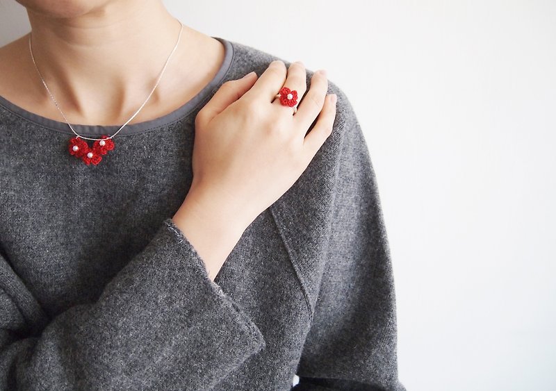 法式玫瑰红蕾丝线人手编织花系指环 BR052 - 戒指 - 绣线 红色