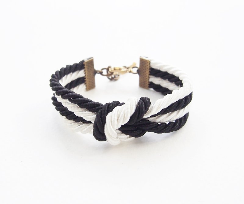 Black/white double knot bracelet - 手链/手环 - 其他材质 黑色