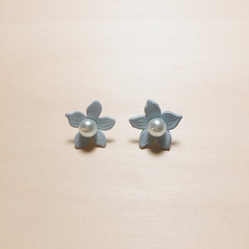 复古蓝珍珠花花可拆式耳环 - 耳环/耳夹 - 树脂 蓝色